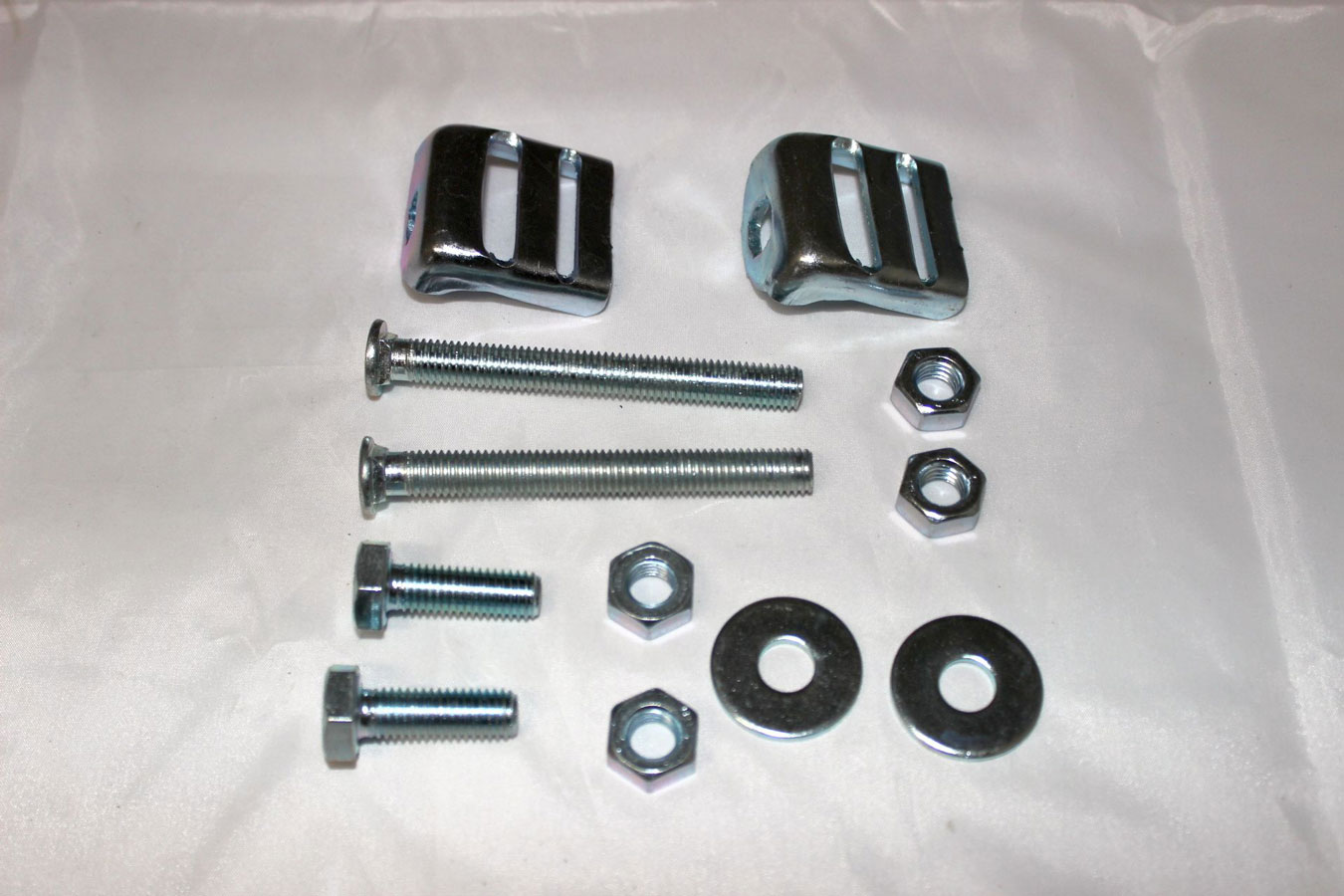 Pásek k nádrži - komplet