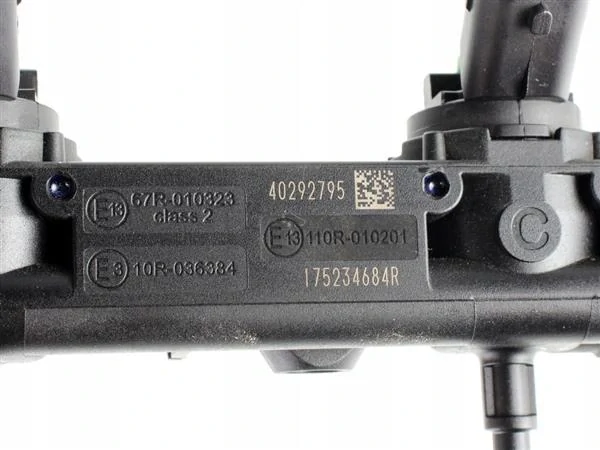 Rail GIRS 12 3V S zelený  DACIA